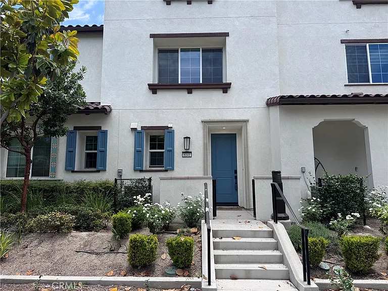8141 Garden Park St — Photo 2
