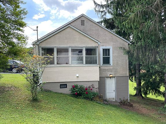 3rd image of 210 Wyoming Ave