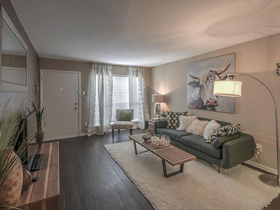 3rd image of 2602 Lazy Hollow Dr #Mfftexm0n