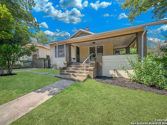 2nd image of 807 W Agarita Ave
