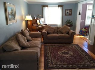 7 Sunhill Ln, Newton, MA 02459
