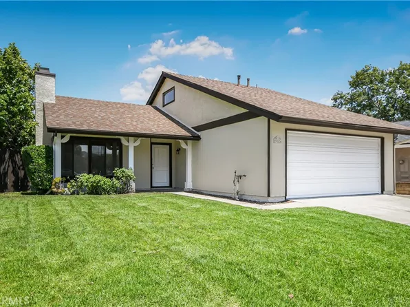 29524 Cambridge Ave, Castaic, CA 91384