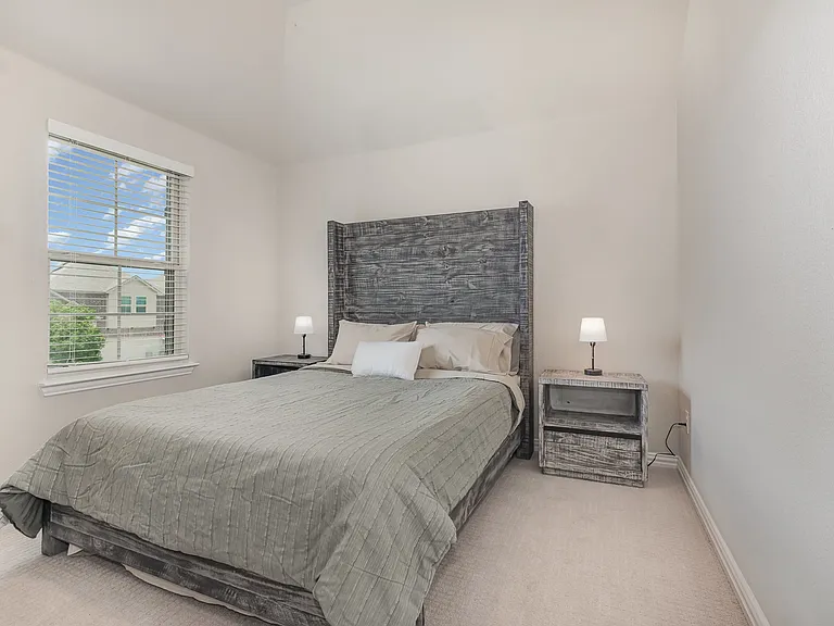 7709 Rota Dr — Photo 13