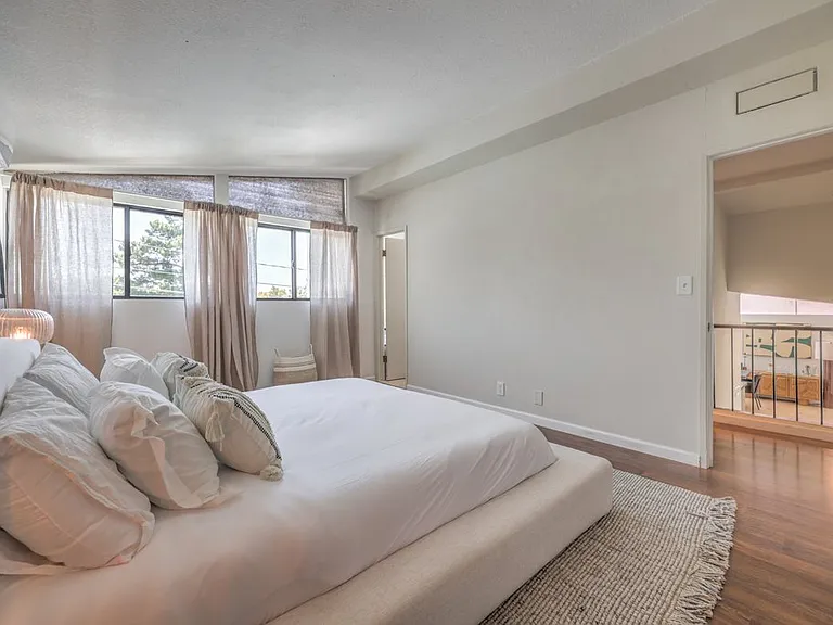 3474 Spencer St — Photo 16