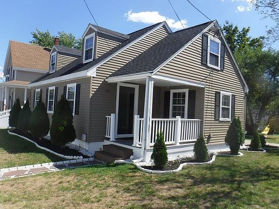 5th image of 122 Lynnfield St