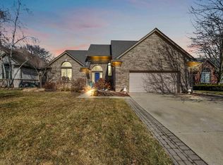 36277 Saint Clair Dr, New Baltimore, MI 48047