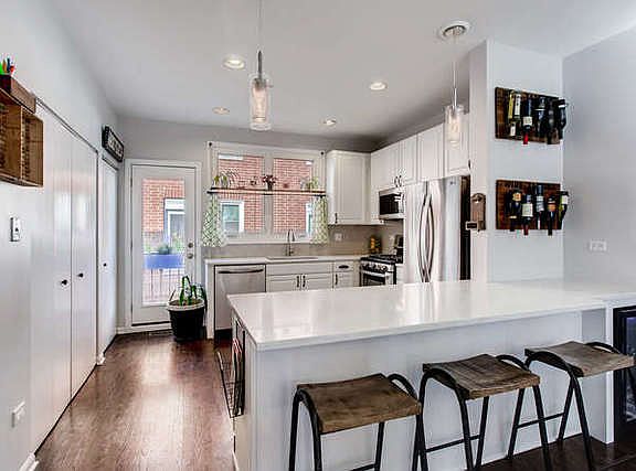 5th image of 2809 N Wolcott Ave Unit B