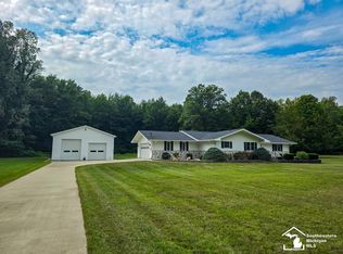 10301 Douglas Rd, Temperance, MI 48182