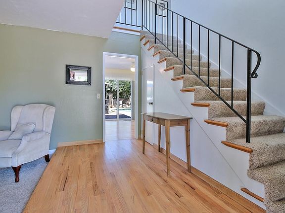 4th image of 1423 Medallion Dr
