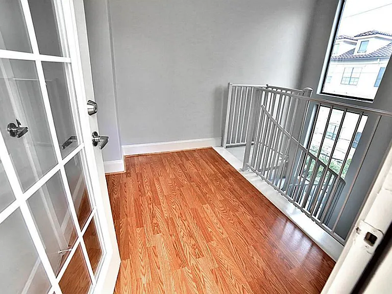 407 Jackson Hill St — Photo 24