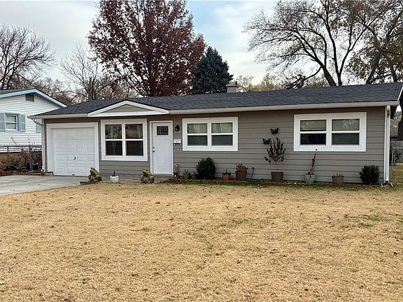 2nd image of 5133 Harmony Dr