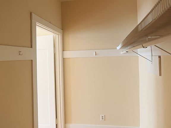 3rd image of 2700 Polk St APT 6