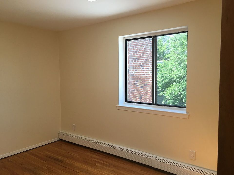 1st image of 2604 14th Pl APT 2
