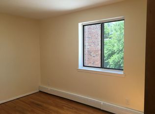 2604 14th Pl APT 2, Astoria, NY 11102