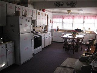 4th image of 1415 Westover Dr