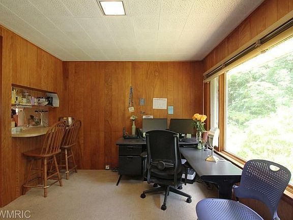 3rd image of 304 Sunset Ave NW