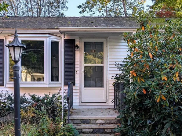 110B RobinHood Dr Extension, Exeter, NH 03833