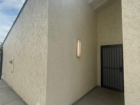 3rd image of 1205 Mews Ln