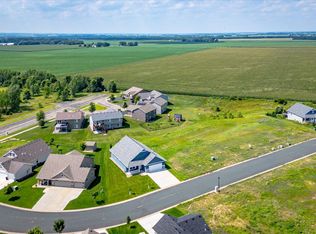 182 Sandpiper Cir, Hastings, MN 55033