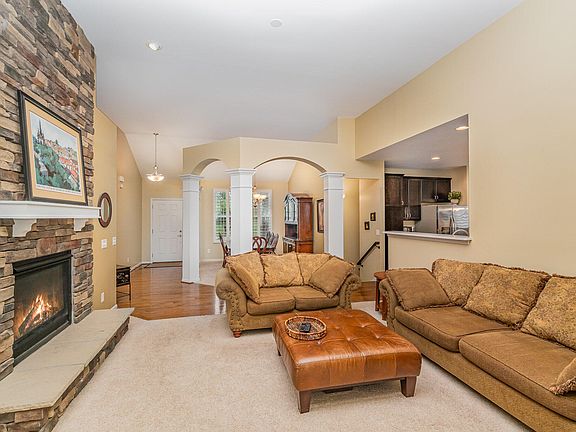 3rd image of 2638 Alyssum Dr