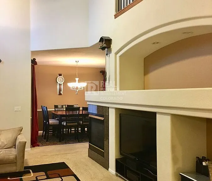 10799 Hickory Ridge Ln — Photo 5