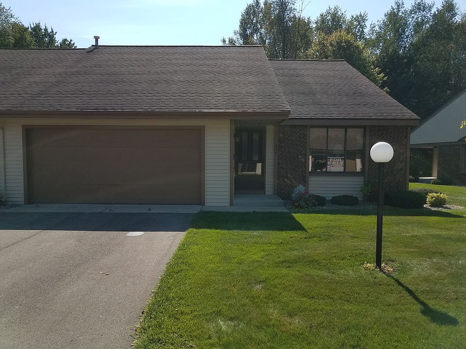 1st image of 494 Cherry Ln