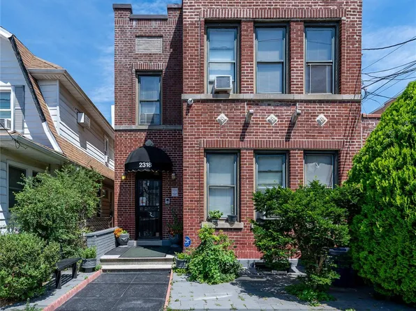 2318 Fish Avenue, Bronx, NY 10469