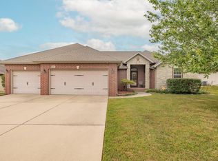 6101 N 19th Ave, Ozark, MO 65721