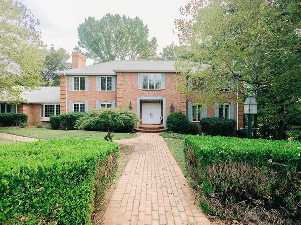 2420 Craig Cove Rd, Knoxville, TN 37919