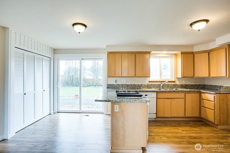 4th image of 5701 S Mullen Street