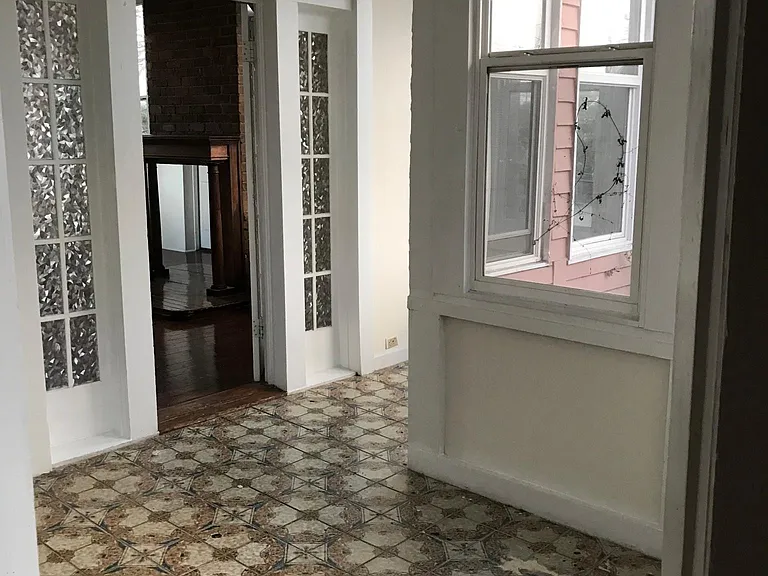 1034 S Carrollton Ave — Photo 11