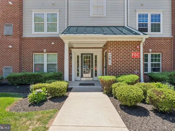 261 Beckenham Cir Unit 402, Bel Air, MD 21014