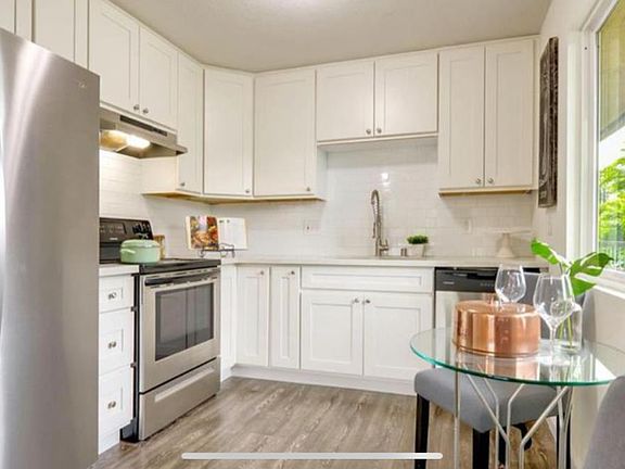 4th image of 2824 Marlborough Ave APT 2