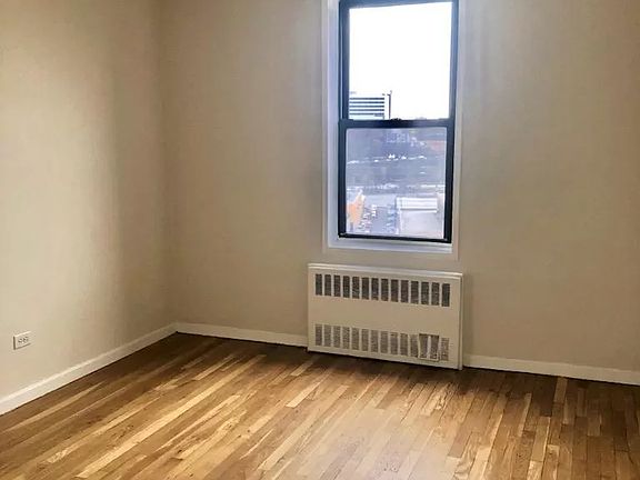 2nd image of 70 Park Ter E APT 6E
