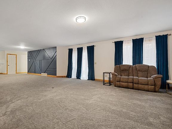 4th image of 103 Double Tree Pl