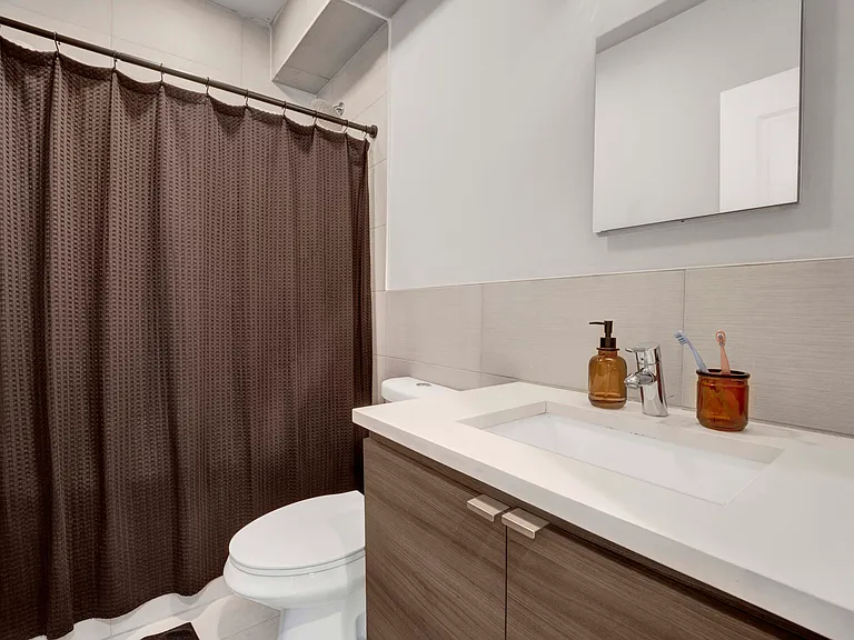 3800 W Altgeld St #203 — Photo 12