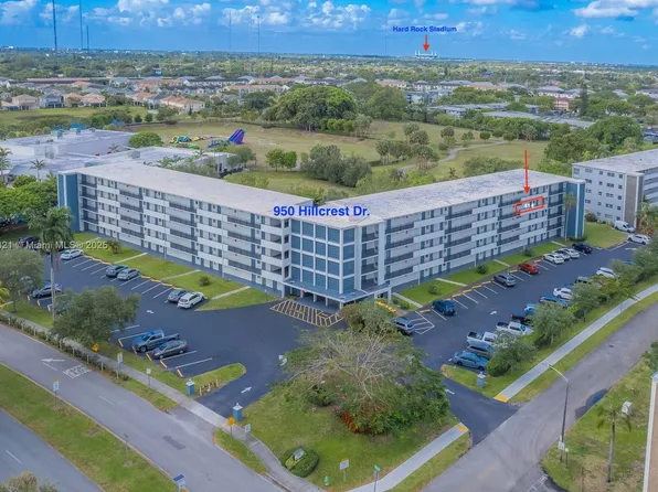 950 Hillcrest Dr APT 414, Hollywood, FL 33021