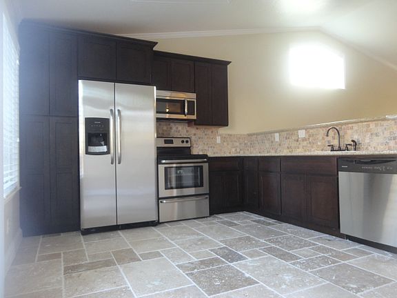 4th image of 842 N San Miguel Ave