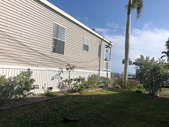 Side Garden and large lot