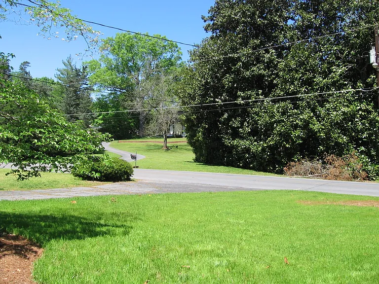 7 Virginia Cir SW — Photo 31