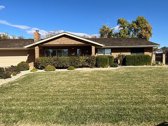 2nd image of 1190 Baneberry Dr
