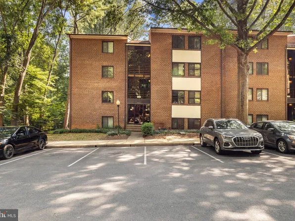 1558 Northgate Sq APT 32B, Reston, VA 20190