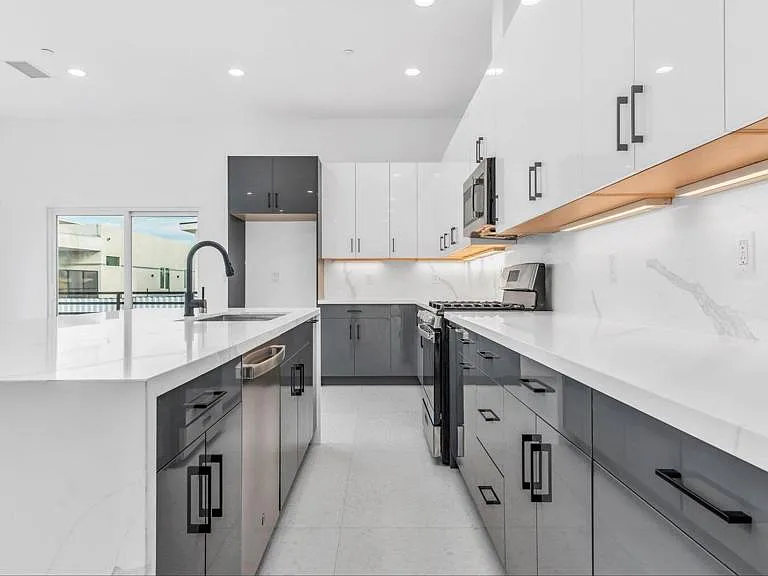 67670 Buckboard Ln — Photo 8