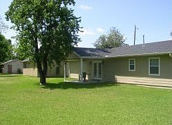 2nd image of 2927 6th Ave