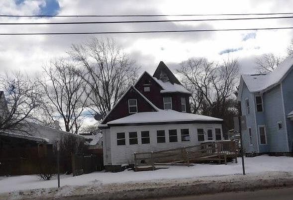 1st image of 588 Capital Ave NE