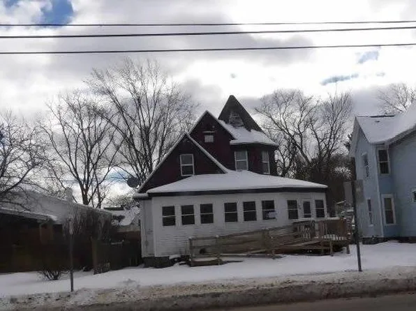 588 Capital Ave NE, Battle Creek, MI 49017