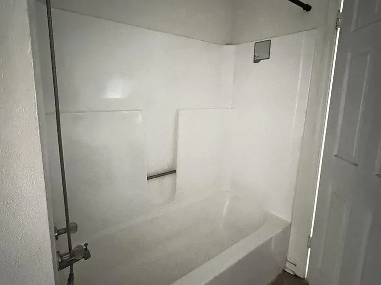 847 E Boyd Dr #D — Photo 10