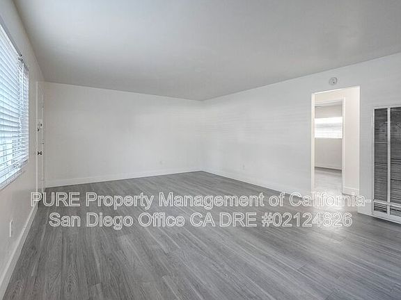 5th image of 3133 Jefferson St APT 1