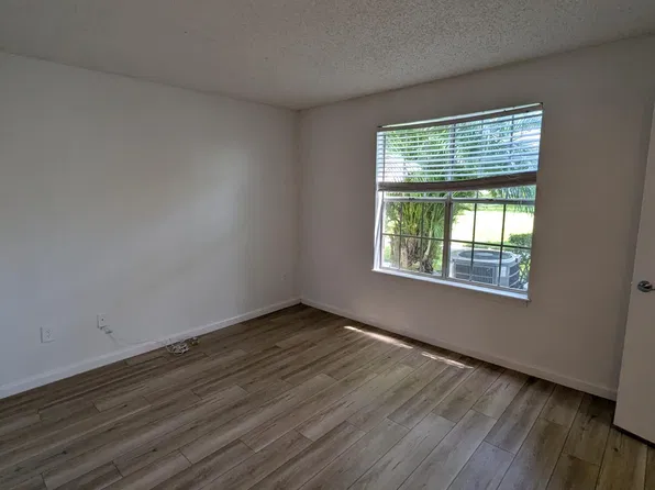 1365 CRYSTAL Way #M, Delray Beach, FL 33444