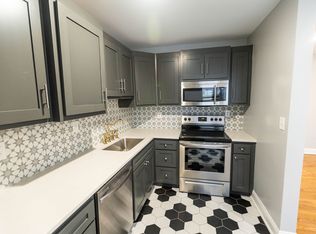 The Holmes, Kansas City, MO 64109